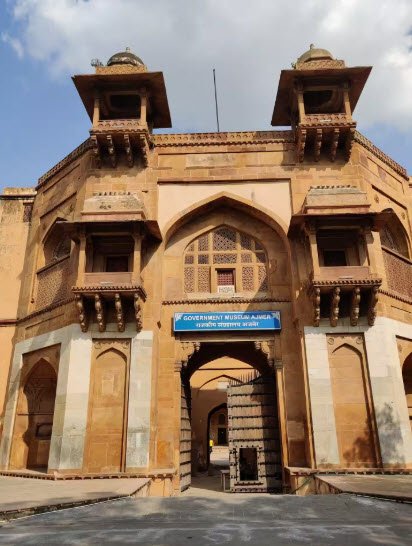 Government Museum, Naya Bazaar, Ajmer, Rajasthan - Vushii.com Government Museum, Naya Bazaar, Ajmer, Rajasthan - Vushii.com